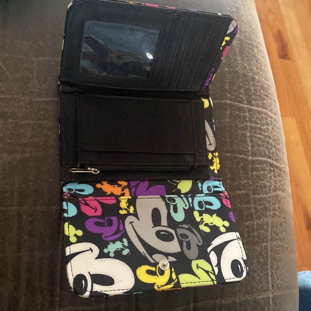 Disney Mickey Mouse wallet - Picture 4 of 6